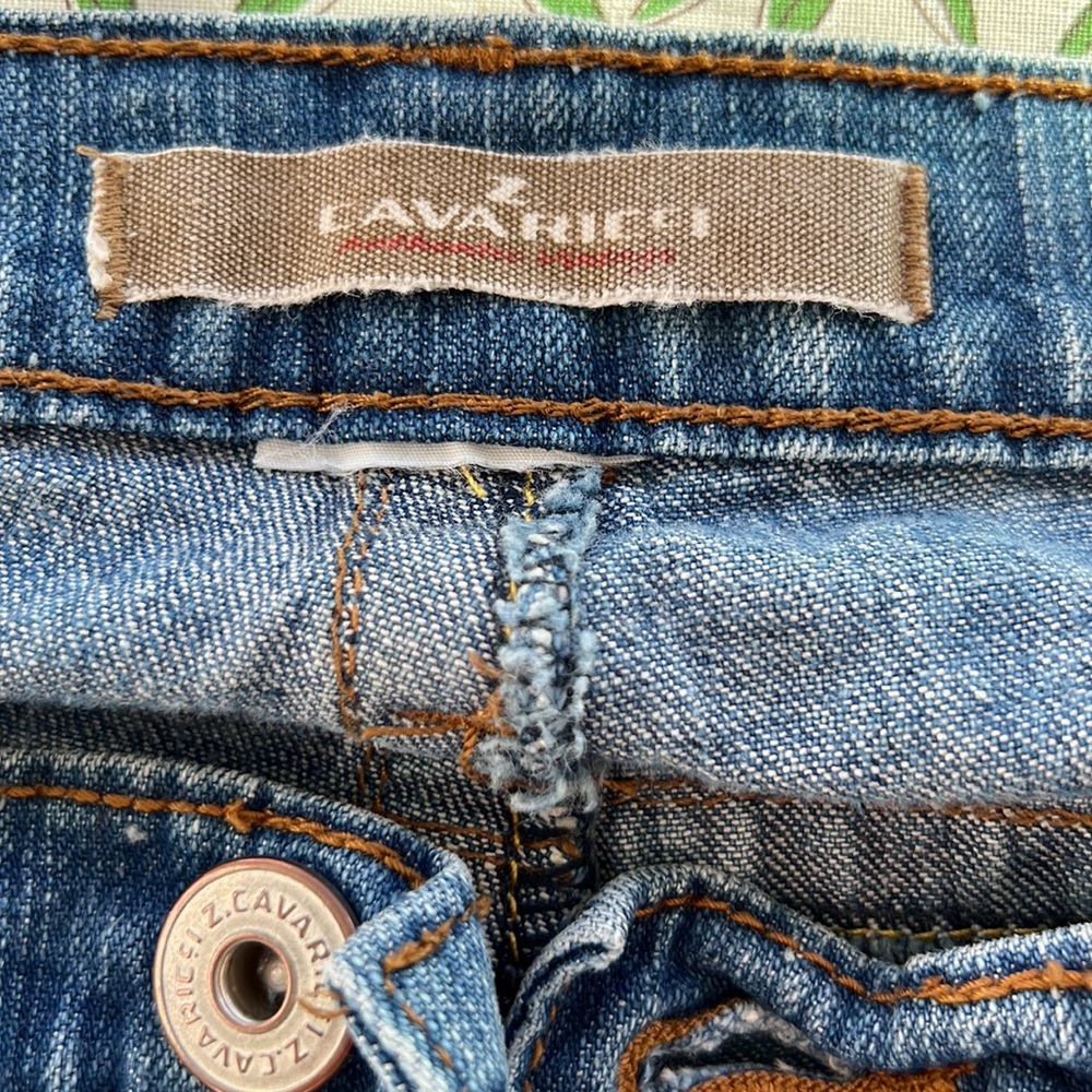 Embroidered Jeans - Picture 3 of 4
